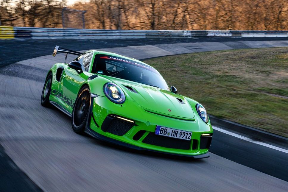 Porsche 911 GT3 MR Manthey Performance Kits | Porsche Exchange