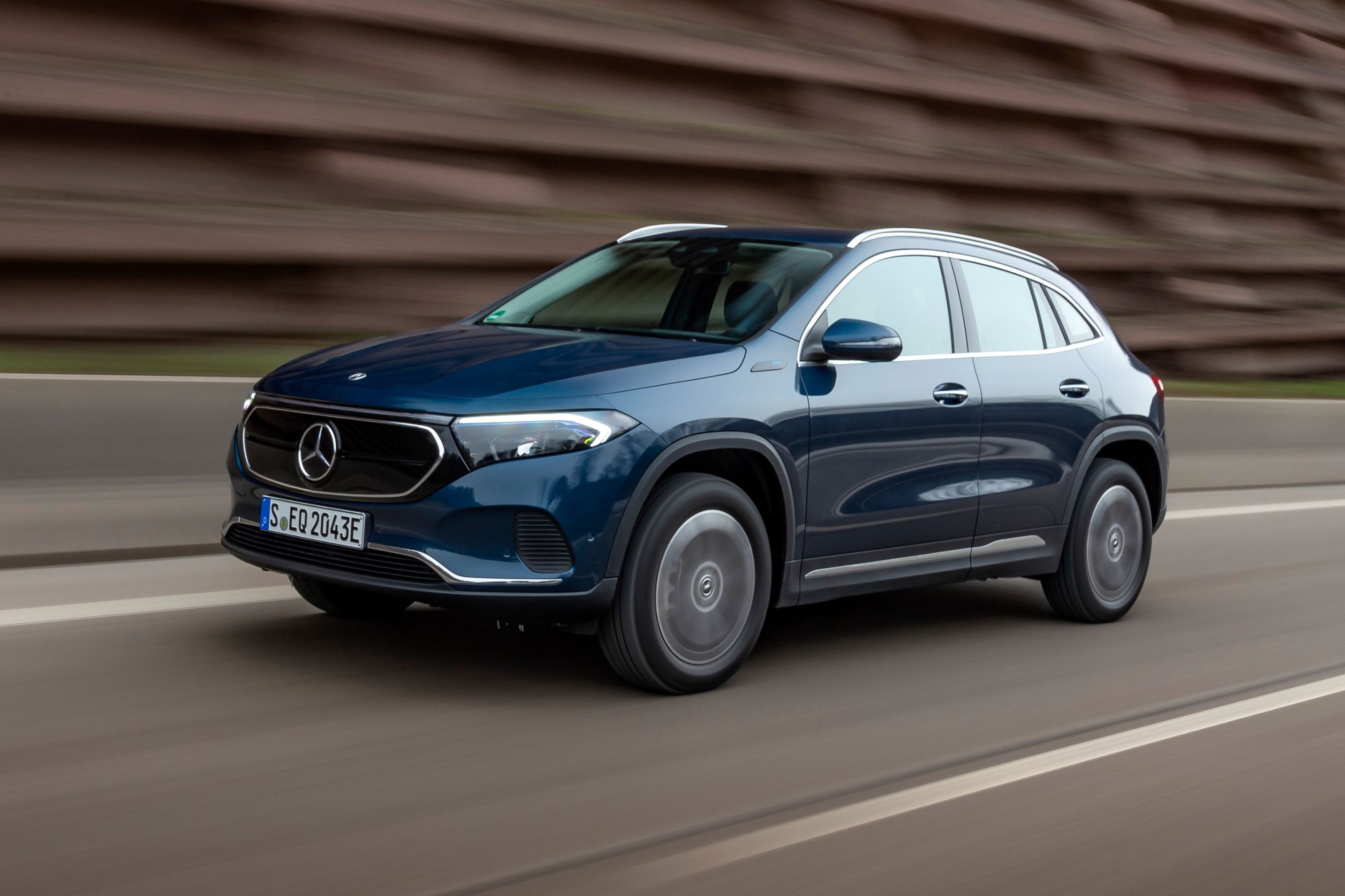 Mercedes eqa 350 hotsell