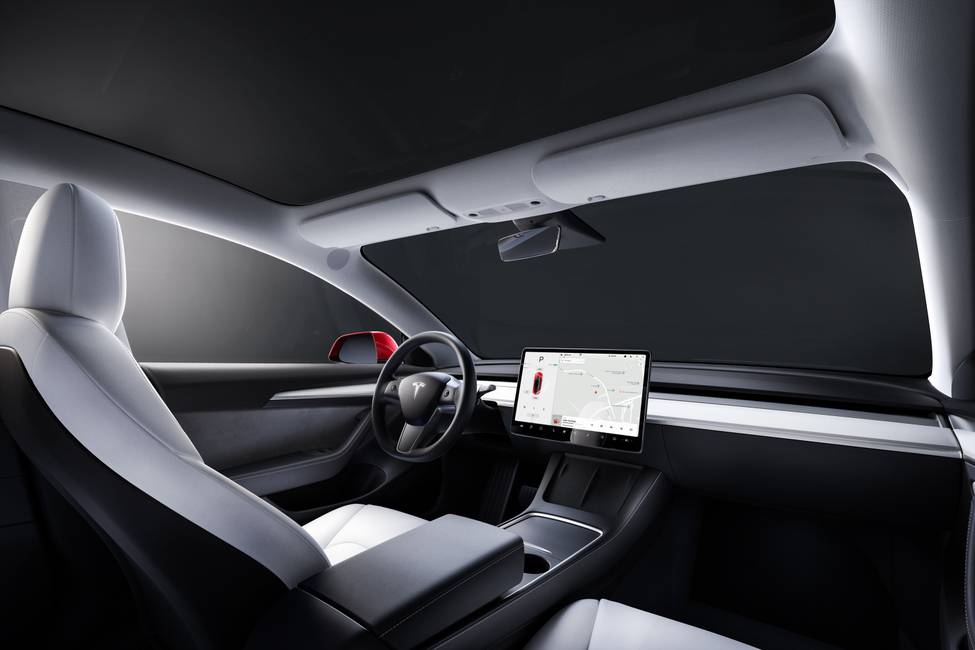 2020 Tesla Model 3 Interior Photos