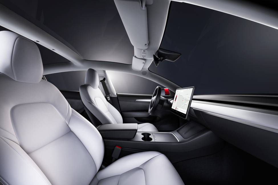 2020 Tesla Model 3 Interior Photos