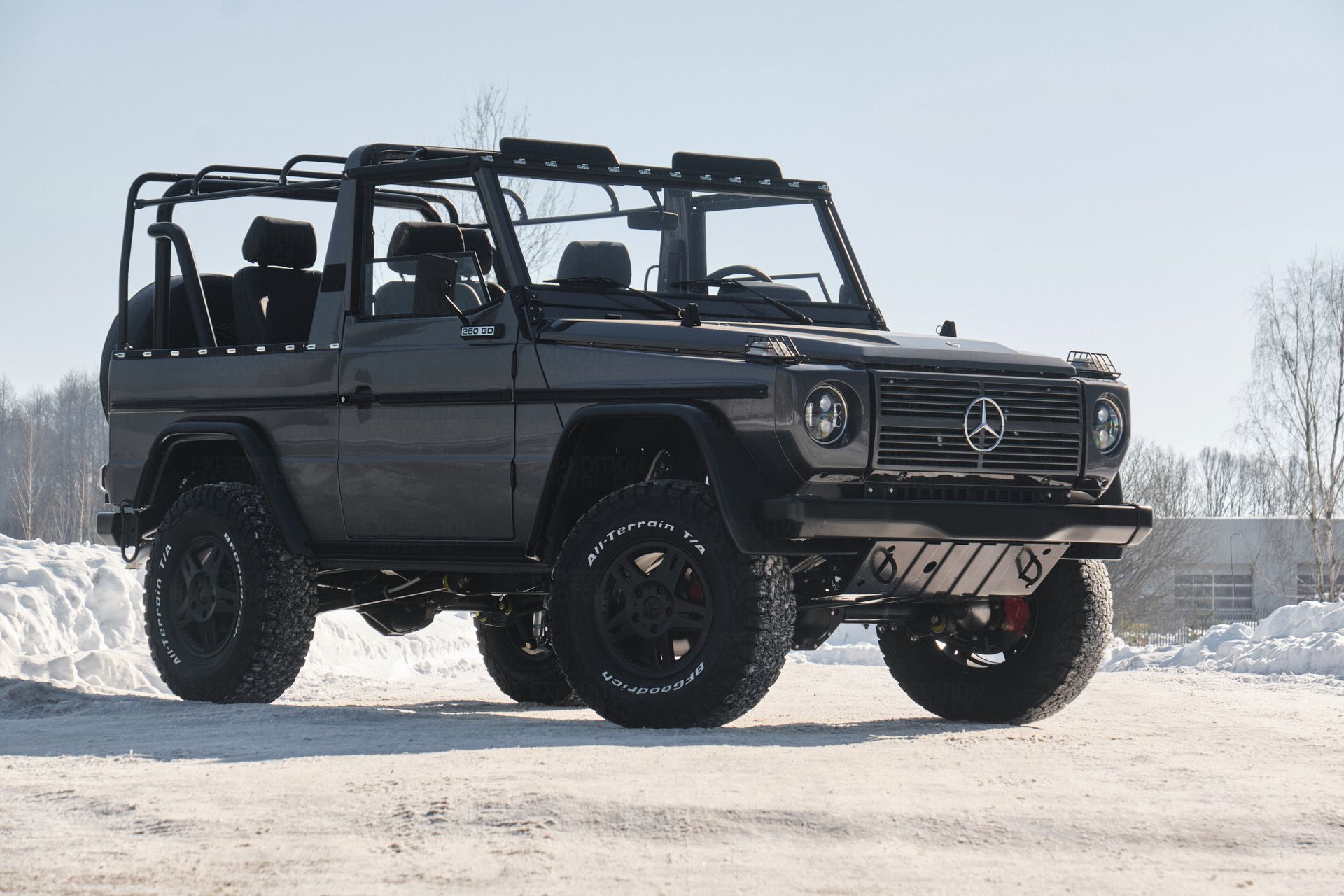 Vintage Mercedes G-Wagon Upgraded With Modern Luxury