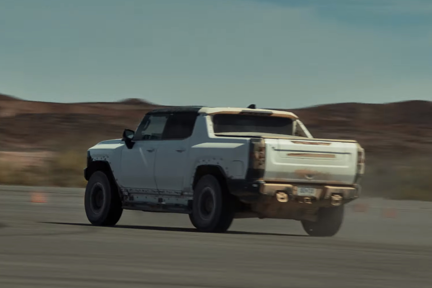 Watch The Hummer EV Go From 060 MPH In 3 Seconds