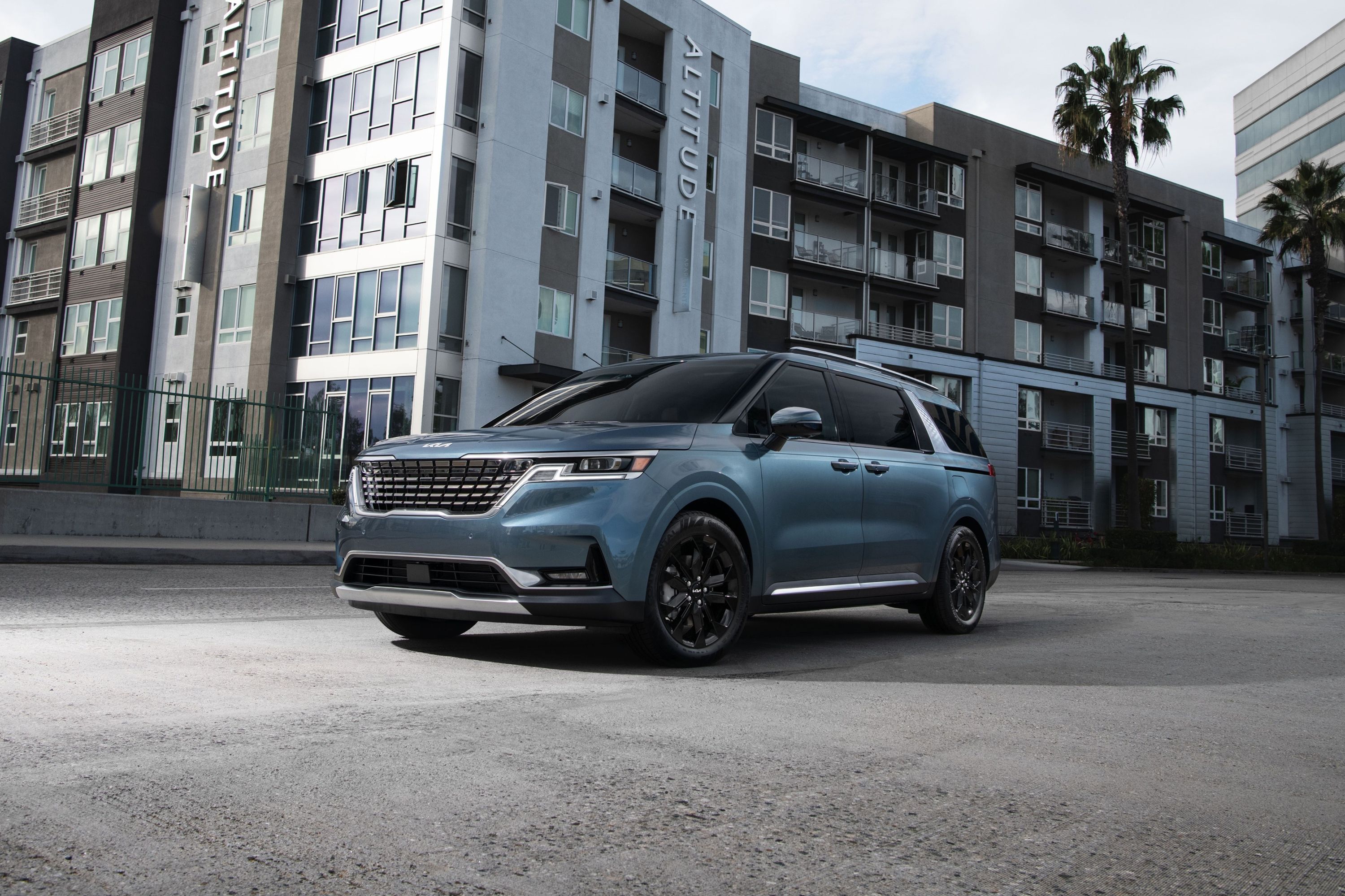 The Ultimate Comparison: 10 Seater Suvs Vs. Minivans - ebtc5ni