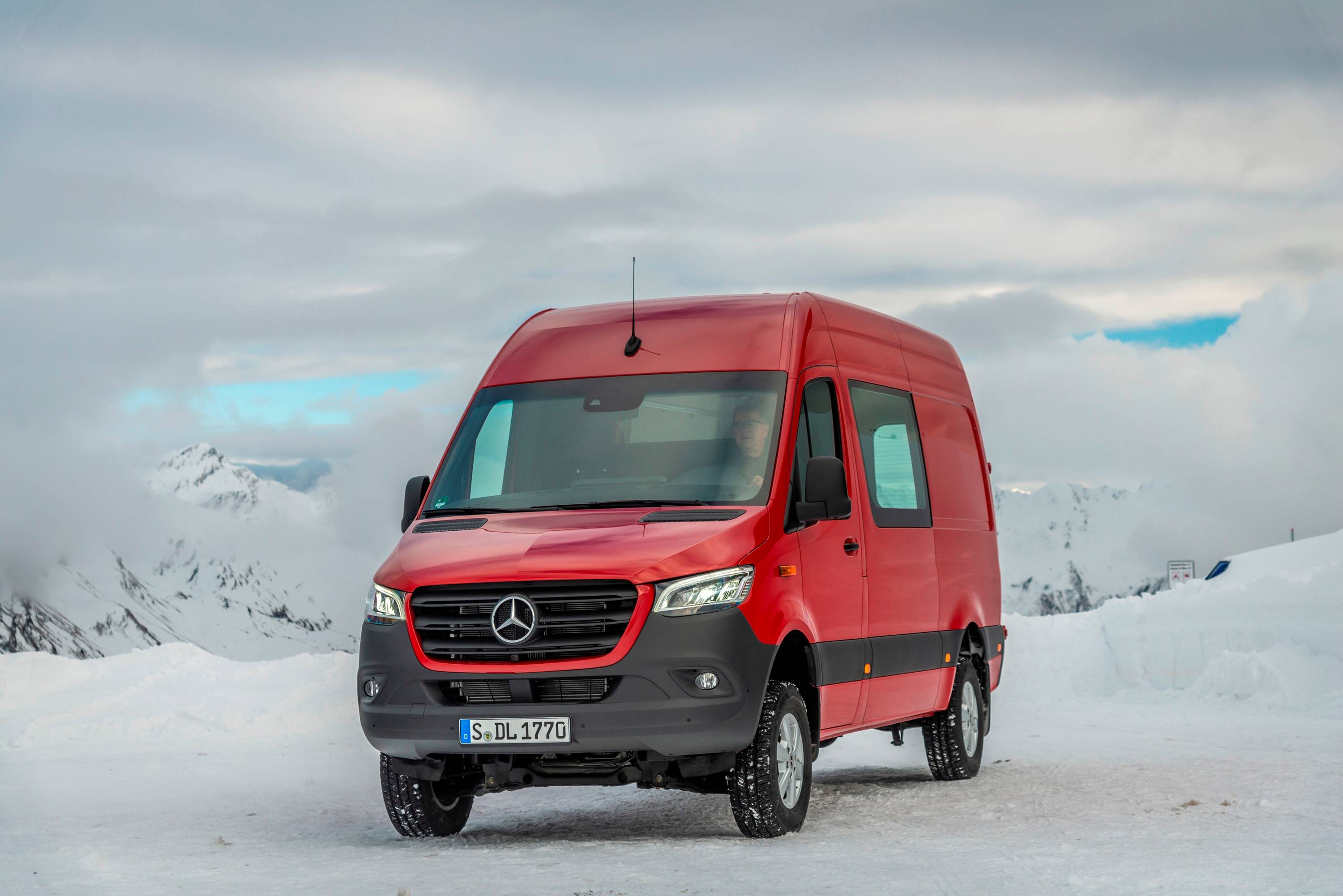 2024 Mercedes-Benz Sprinter Crew Van Exterior Photos