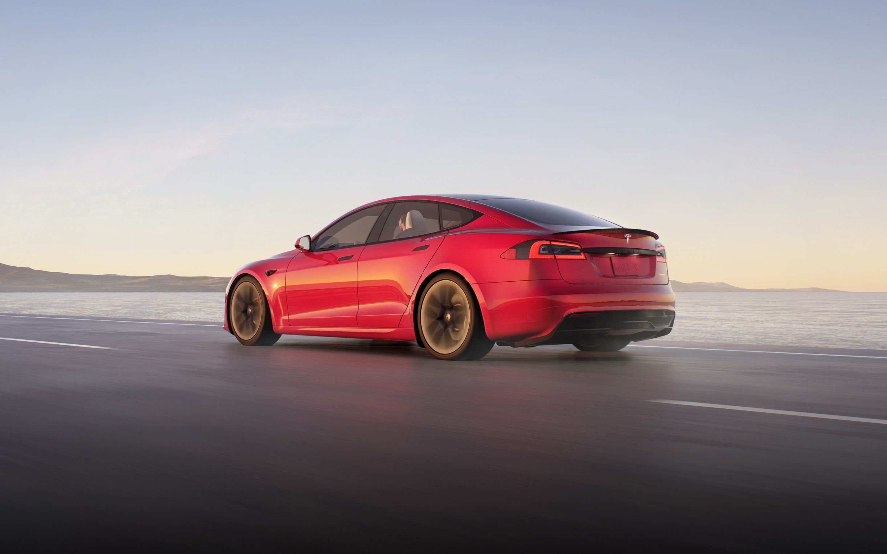 Watch A Tesla Model S Plaid Almost Break A Dyno