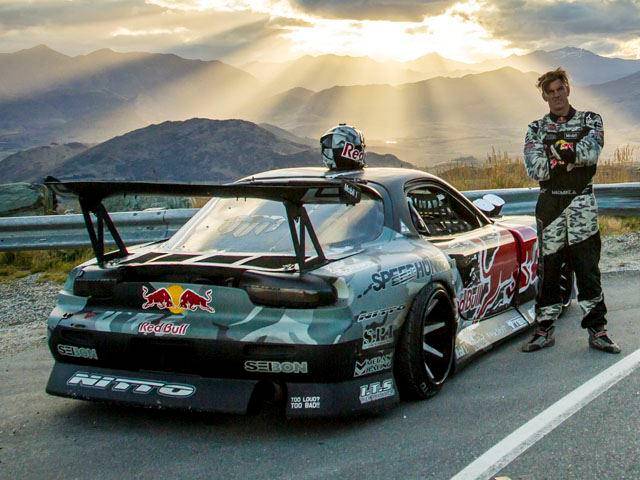 Drifting the Crown in a Mazda RX7