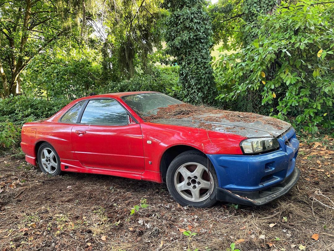 This R34 Skyline Is Actually Going To Be An R35 Nissan GT-R