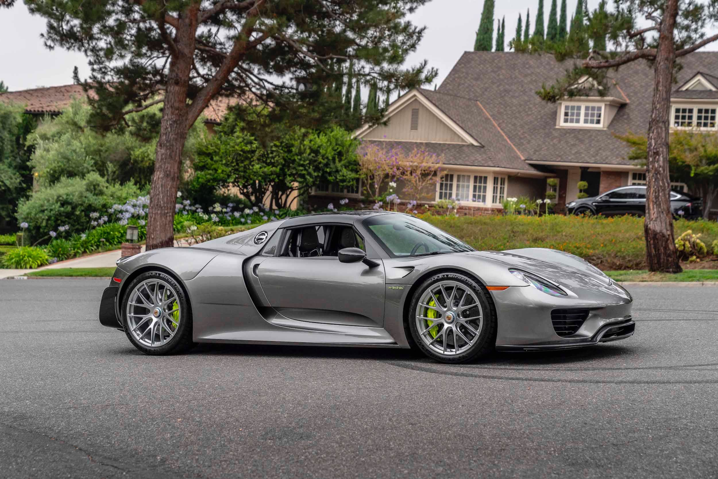 Take Home This 45-Mile Porsche 918 Weissach For A Cool $2.2 Million