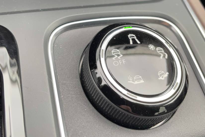 Difference Between Sport Mode And Eco Mode In Cars: Key Benefits Explained