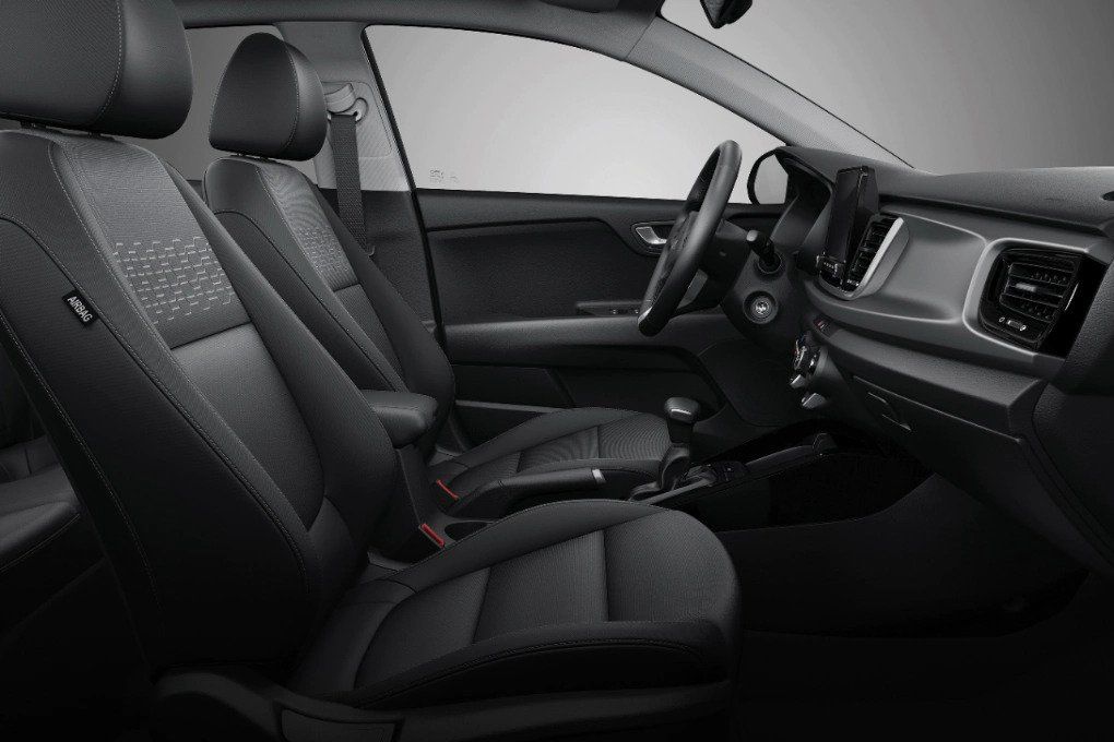 2021 Kia Rio Interior Photos