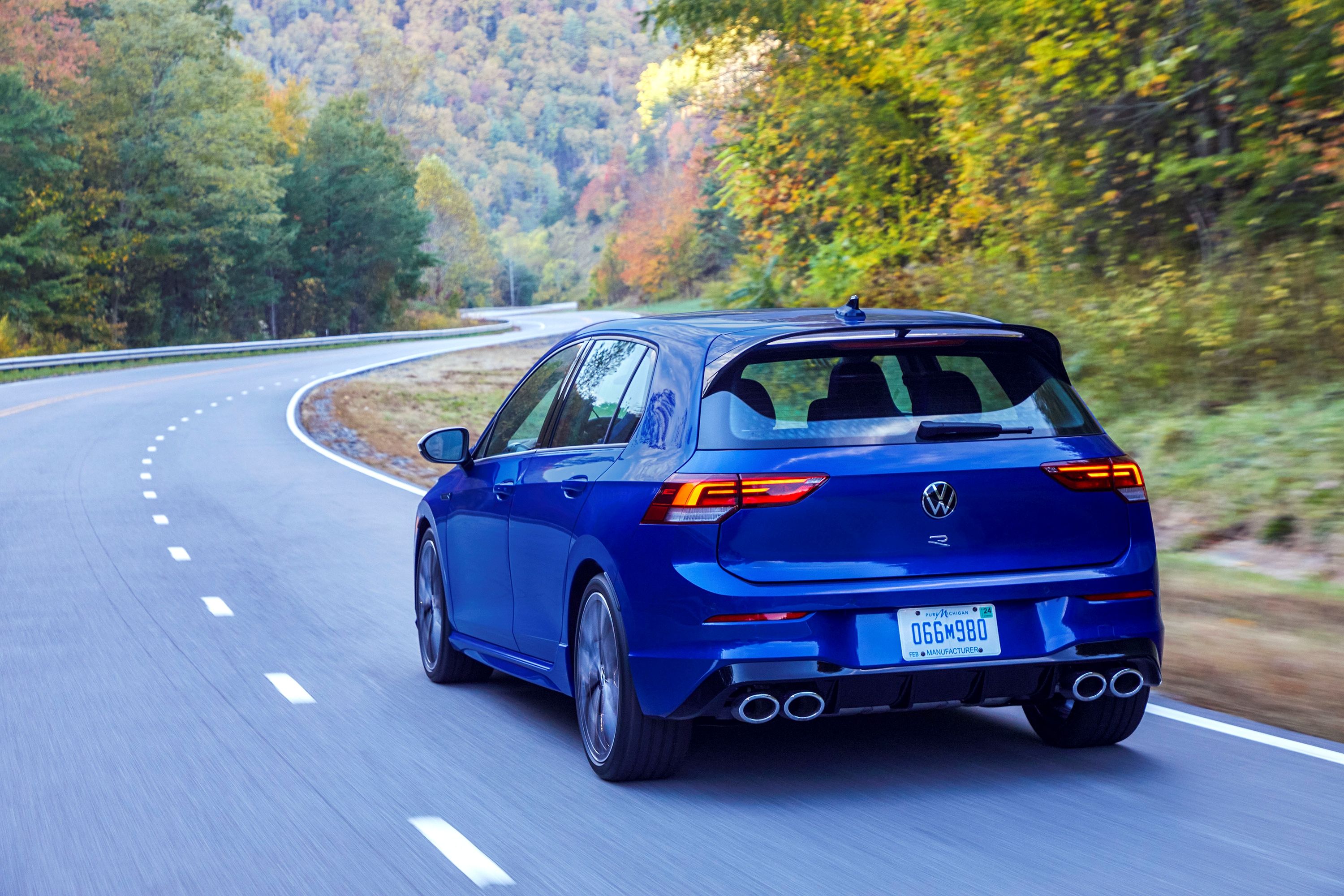 2023 Volkswagen Golf R Pricing, Photos & Specs