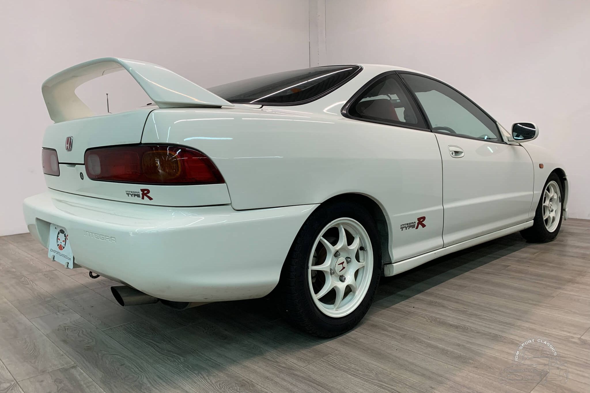 Weekly Treasure: JDM-Spec 1996 Honda Integra Type R