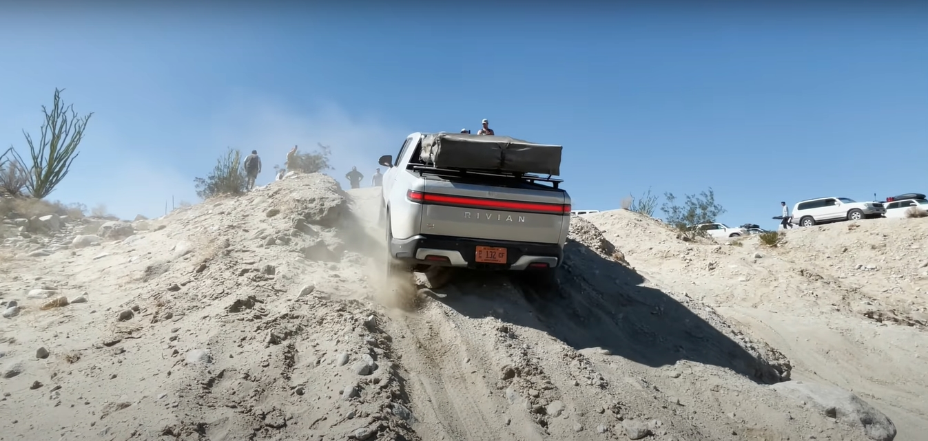 Influencer Couple'S Tragic Fate: A Lesson Learned In Bc Off Roading - 4e4cn4z