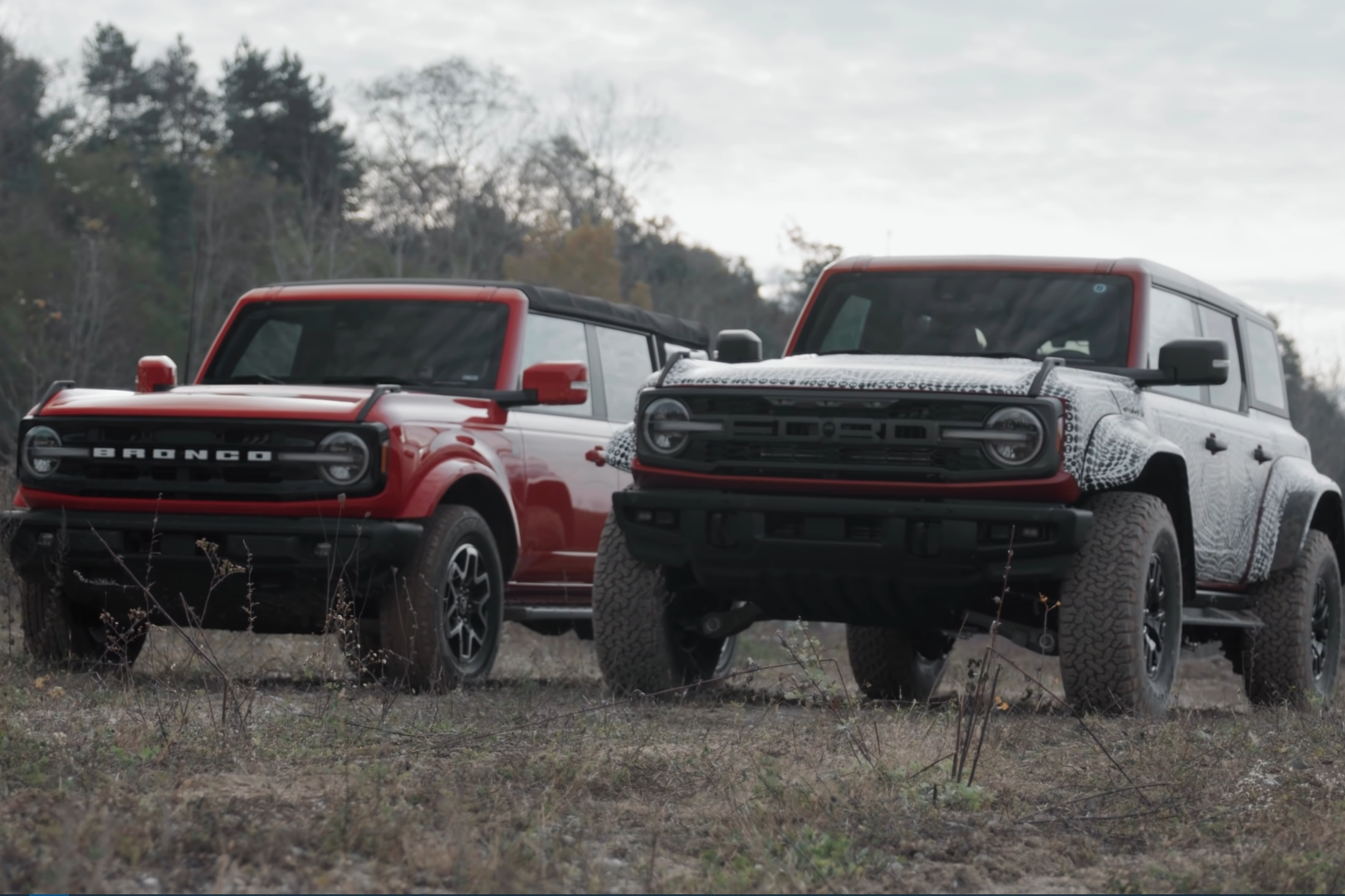 Branco Raptor Watch The New Ford Bronco Raptor In Off-Road Action