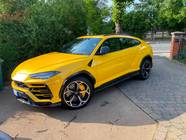 2 000 HP Super SUV Drag Race Lamborghini Urus Vs Jeep Trackhawk