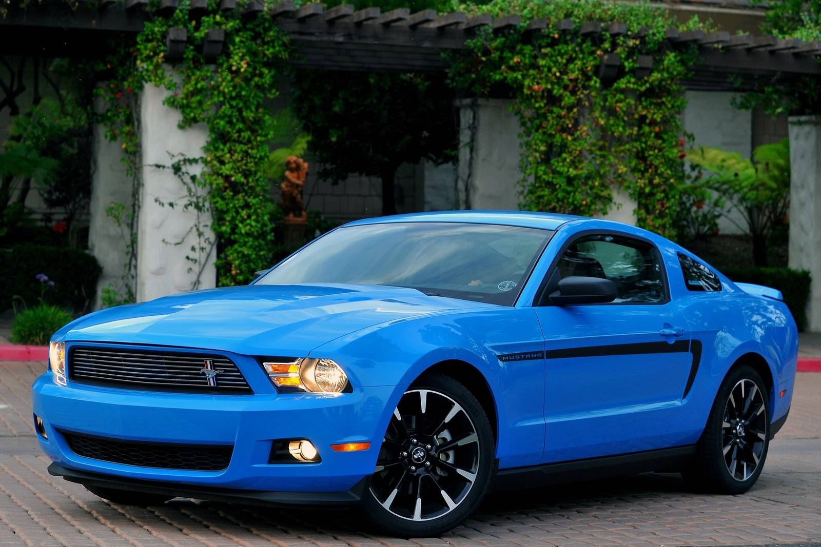 2011 2014 2011 Ford Mustang Coupe Exterior Photos
