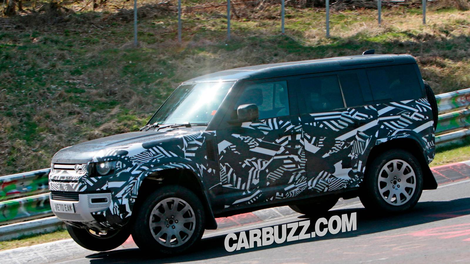 Land Rover Defender SVR Looks Like A Beast On The Nurburgring