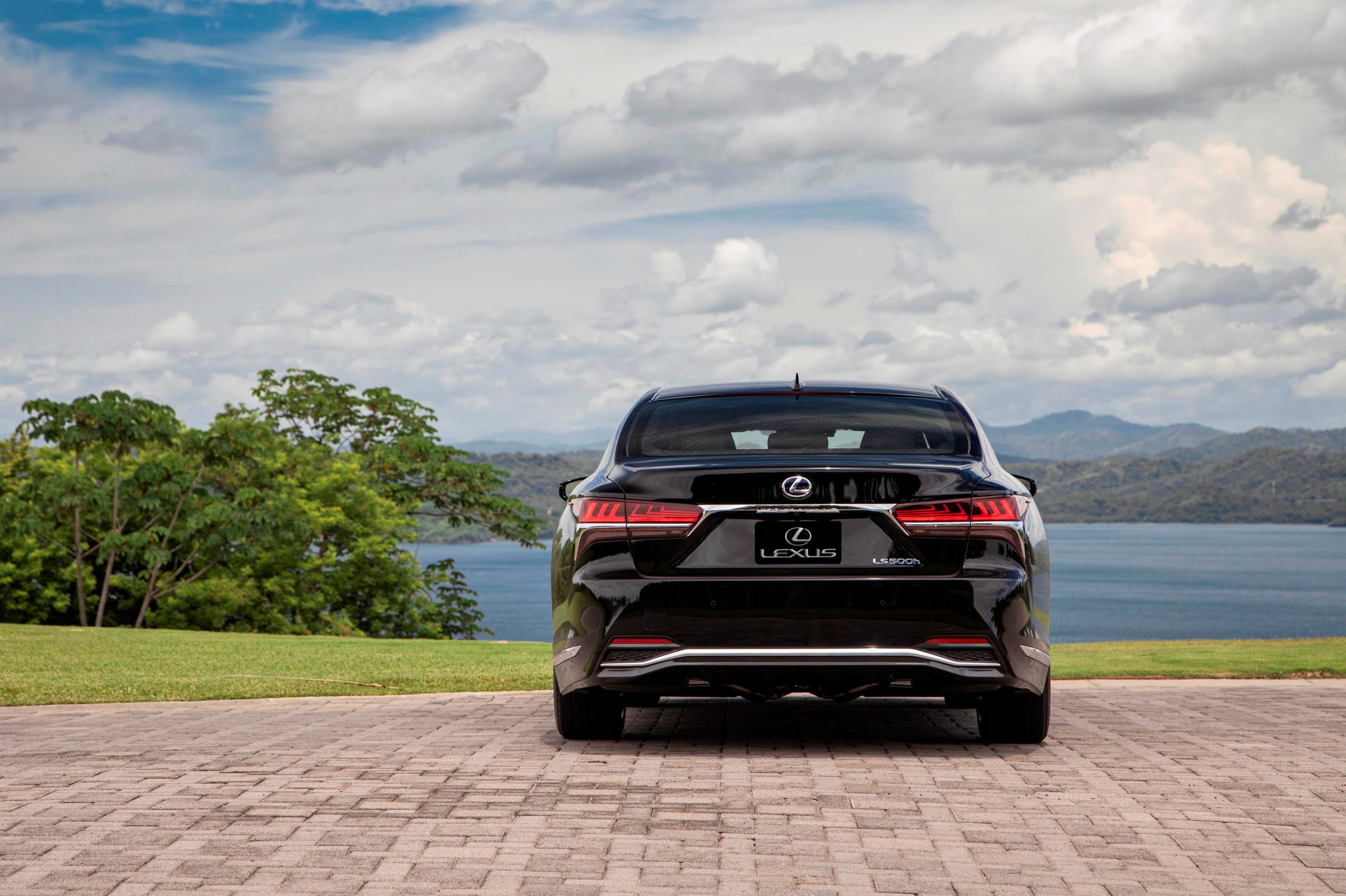 2024 Lexus LS Pricing, Photos & Specs